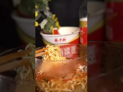 Szybko / łatwo kwaśne i pikantne Vermicelli Instant Noodle Soup Instant 185g Azjatycki smak chiński