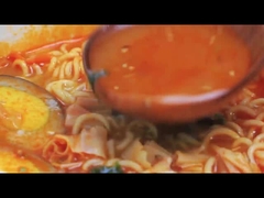 200 g bardzo pikantnych makaronów w stylu hongkongu i vermicelli z bogatym smakiem soku