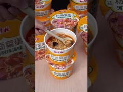 instant noodles, vermicelli, warzywa i jajka nowy smak