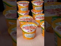 Instant noodles z vermicelli z nowym smakiem hulka