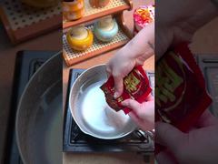 Autentyczny makaron Chongqing Hot Pot gotowy w 8 minut