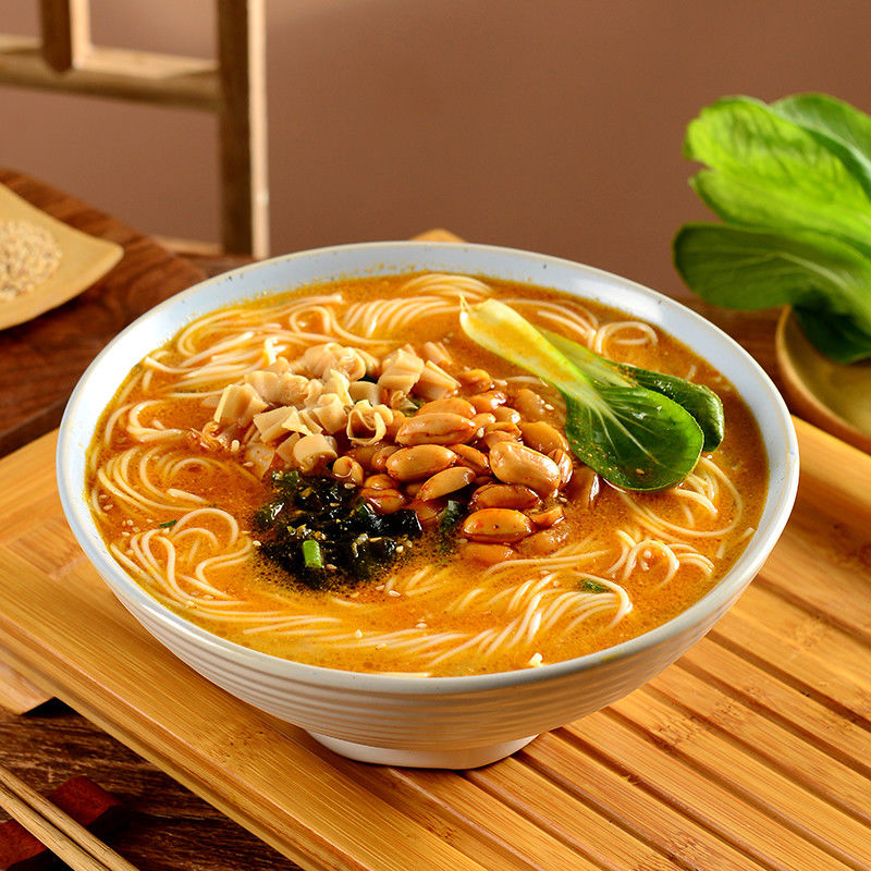 Sesam pikantny Ramen nieosmażony Noodle natychmiastowe Smakowaty smak sezamu (bez składników zwierzęcych)